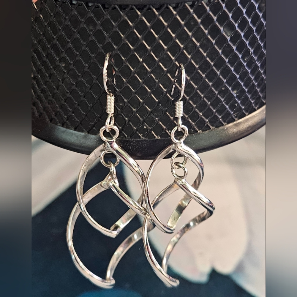 Sterljng Silver .925 Dangle Earrings